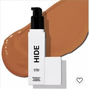 Medium-full coverage foundation New 💓